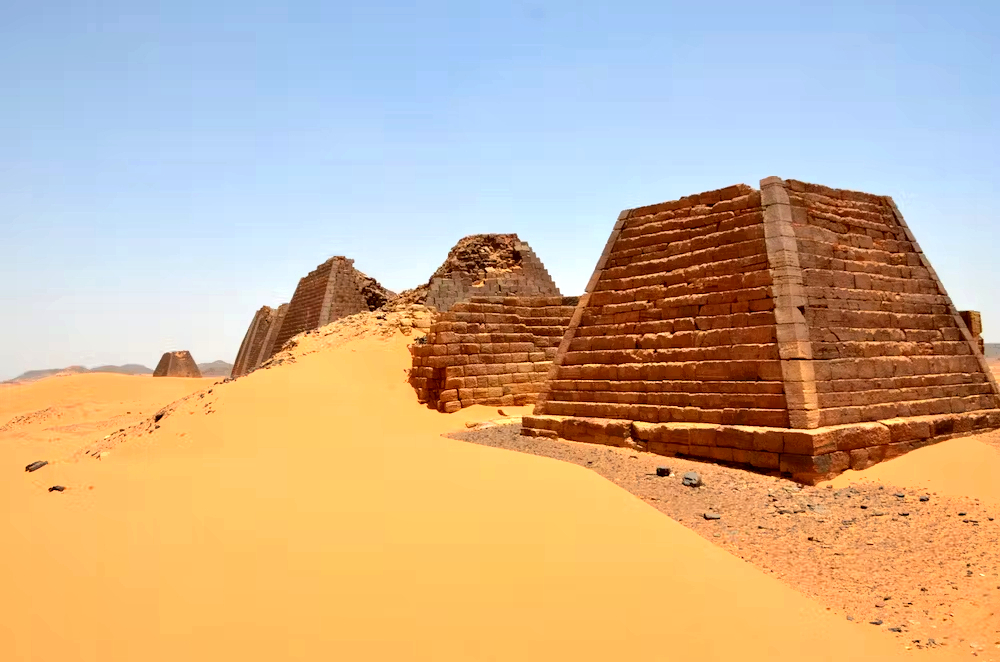 Truncated Pyramid Sudan.jpg