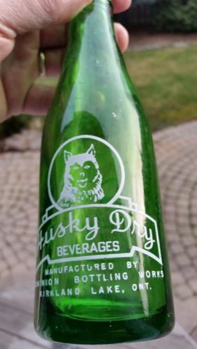Husky Dry Soda Bottle Canada eBay 2016.jpg