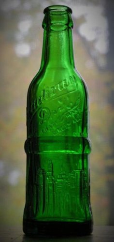 Broadway Dry Ginger Ale Bottle 1930.jpg