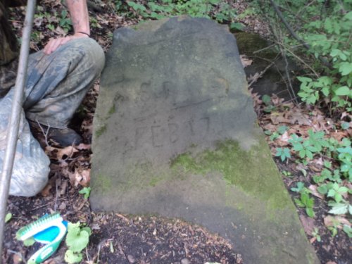 New Photos Of Old Stone Marker 001.jpg