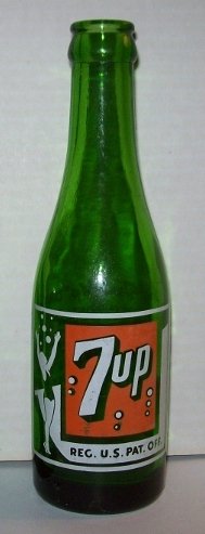 7up Bottle 1945 San Diego, Ca. Owens Illinois.jpg