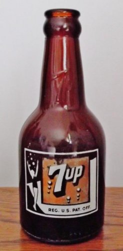 7up Bottle 1945 Amber Front.jpg