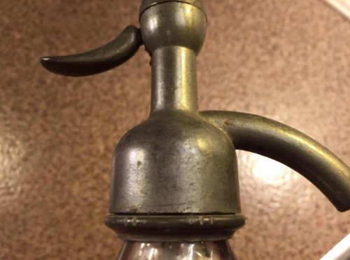 Vernor's Ginger Ale Siphon Bottle Spout Head Keith Date Unknown.jpg