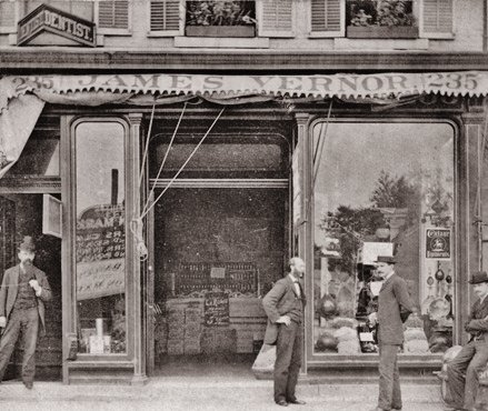 Vernor  235 Woodward Glass Front circa 1877.jpg