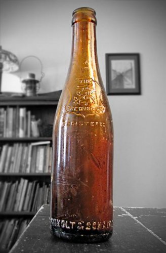 Arnholt & Schaefer bottle.jpg