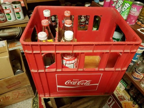 Coke plastic crate1.jpg