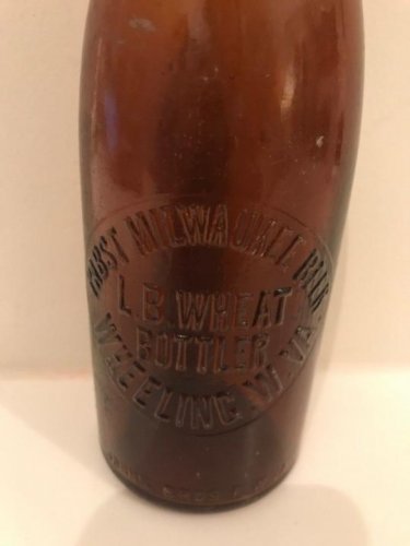 Pabst Milwaukee Beer, Amber Bottle, LB Wheat.jpg