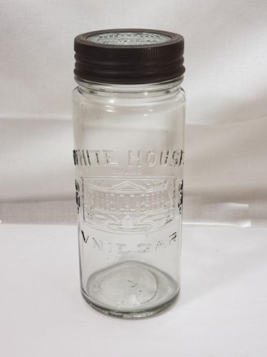 VNIEGAR jar with band and insert.jpg