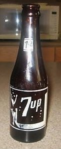 7up Bottle Amber ACL London England Front.jpg