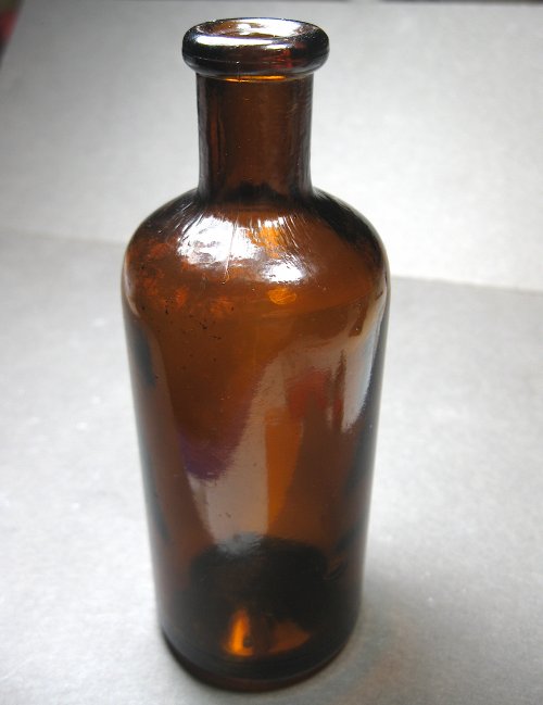 amber bottle Full View .jpg