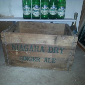 Small Niagara Dry crate, side view