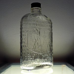 Lincoln Inn Whiskey Bottle (5)
