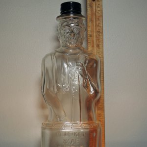 16 Ounce Lincoln Bank Bottle (Photo 11)