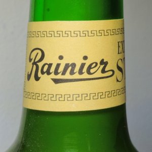 1940 Rainier Extra Export Stout Beer Bottle (6)