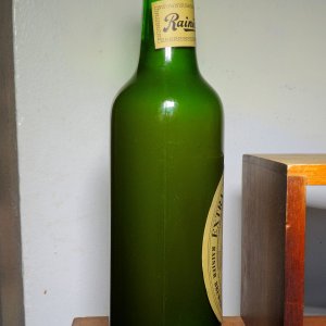 1940 Rainier Extra Export Stout Beer Bottle (3)