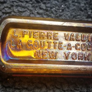L. Pierre Valligny La Goutte-A-Goutte