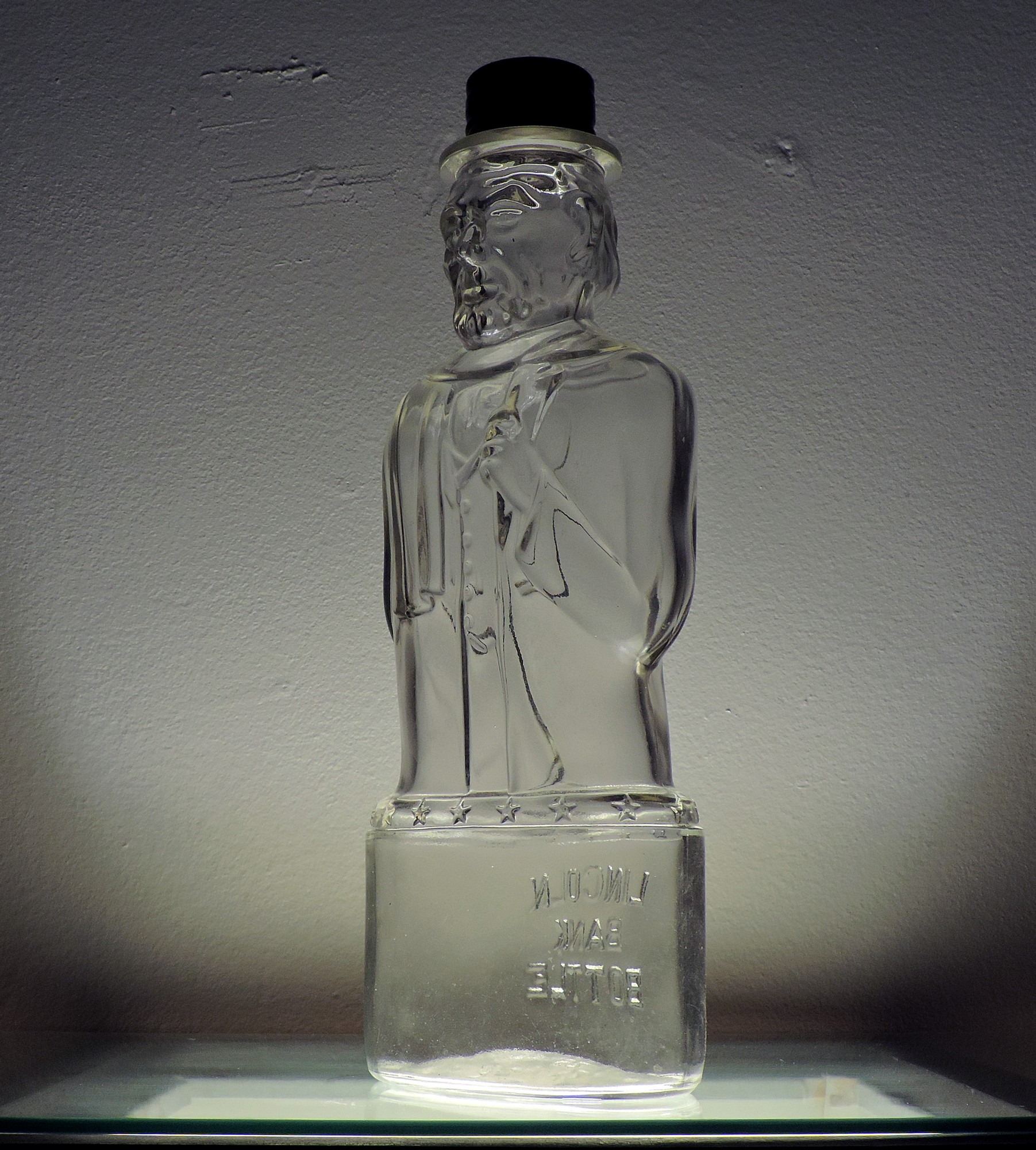 16 Ounce Lincoln Bank Bottle (Photo 3)
