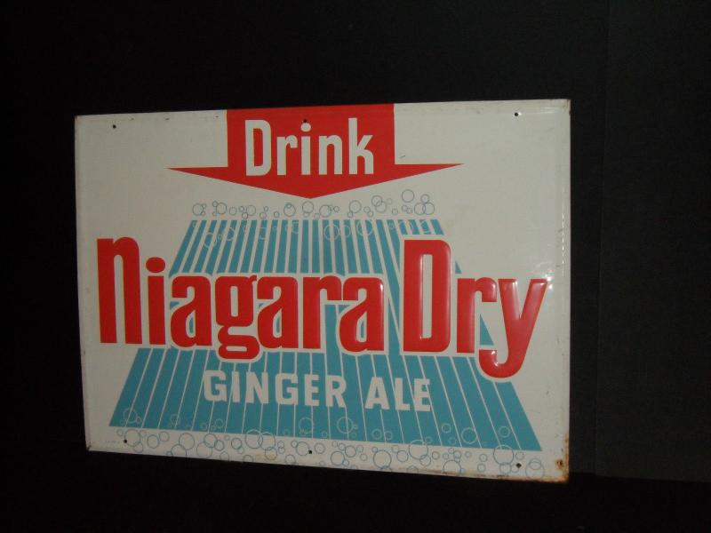 Drink Niagara Dry Ginger Ale (frontside)