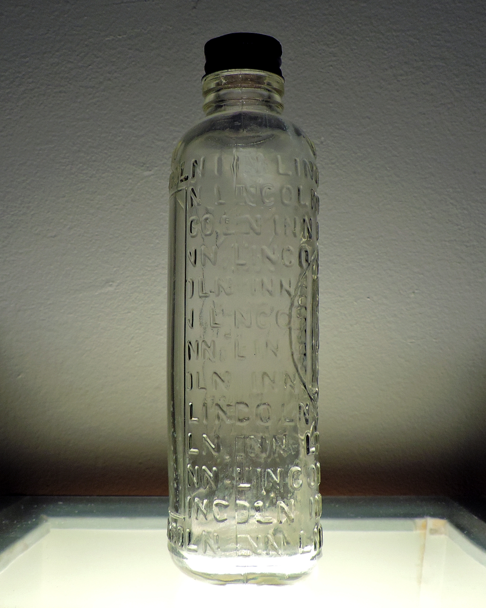 Lincoln Inn Whiskey Bottle (2)