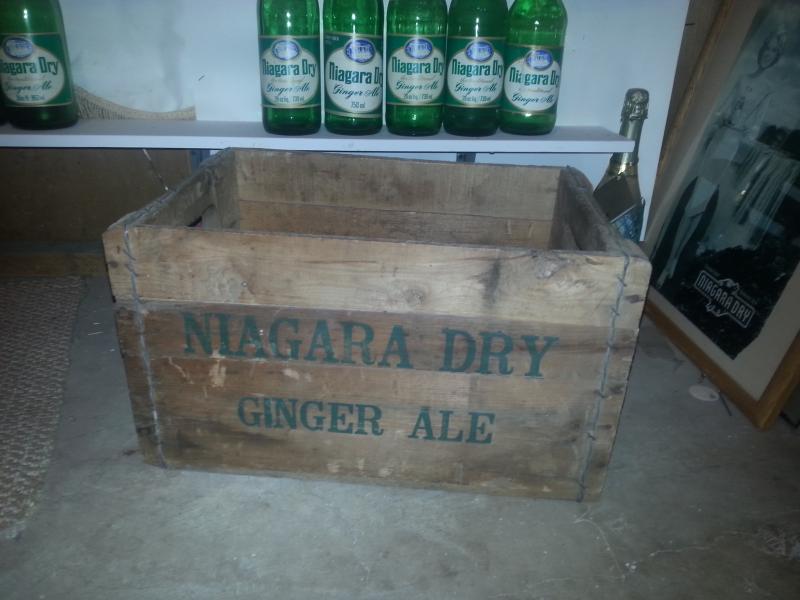 Small Niagara Dry crate, side view